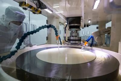 自主創新引領突破，湖北鼎龍控股成功挺進國內主流晶圓廠供應鏈